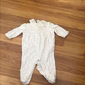 Janie and Jack Cream Ruffled Footie